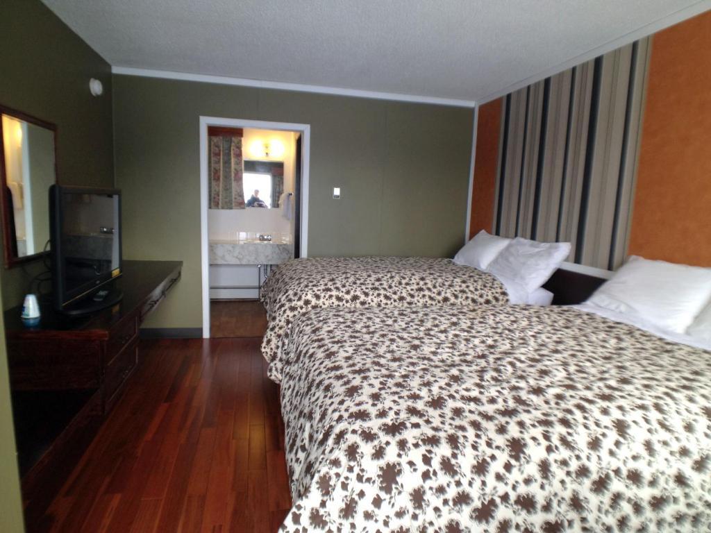 Galaxy Motel St. Paul Экстерьер фото