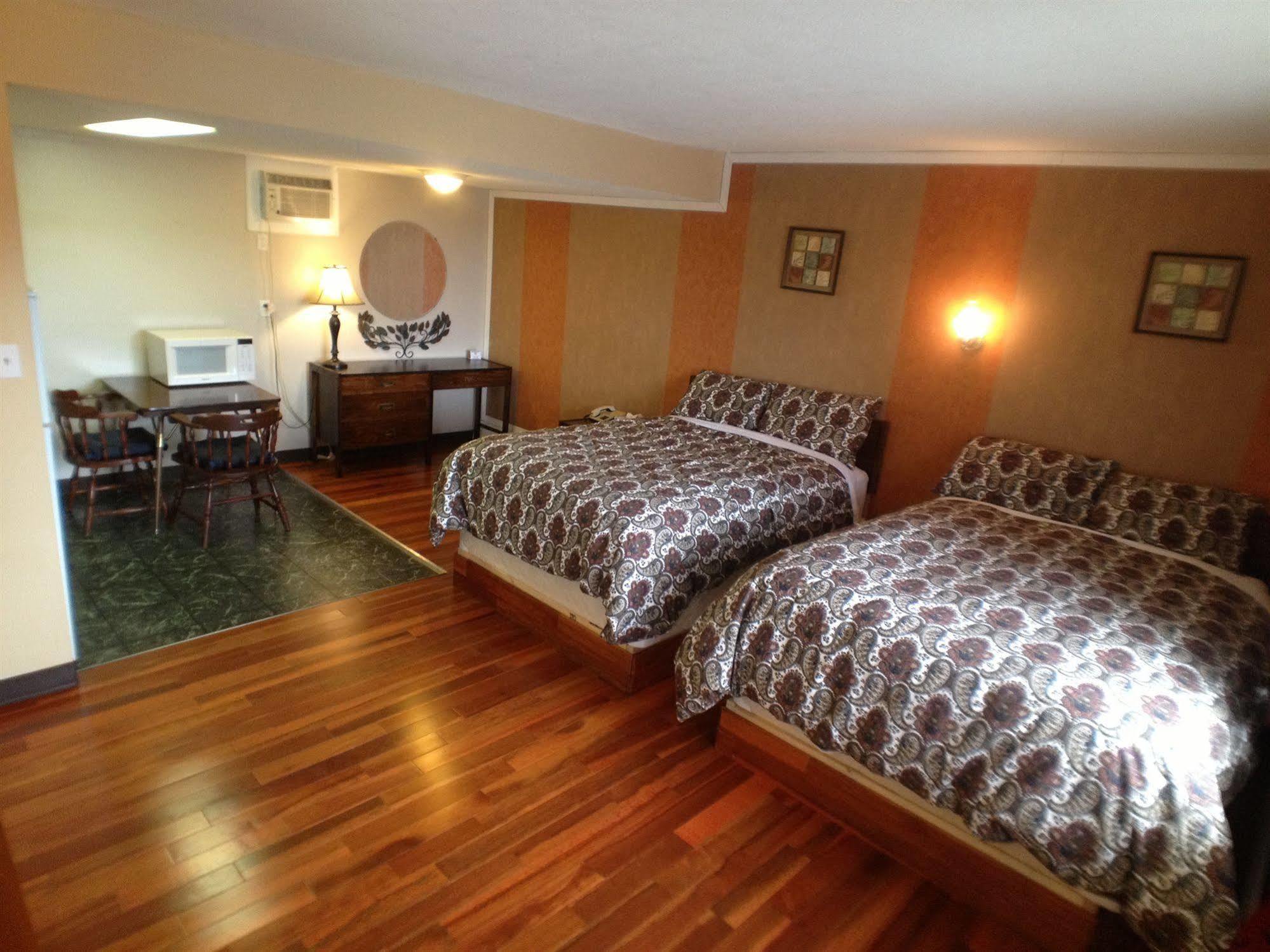 Galaxy Motel St. Paul Экстерьер фото